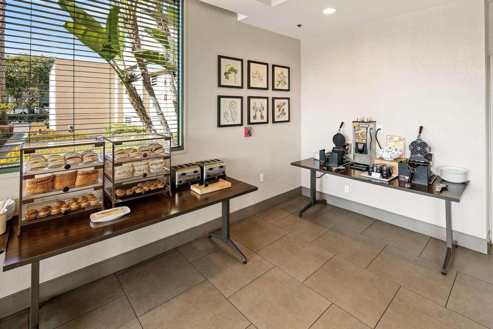 Country Inn & Suites By Radisson, San Diego North, Ca Eksteriør billede