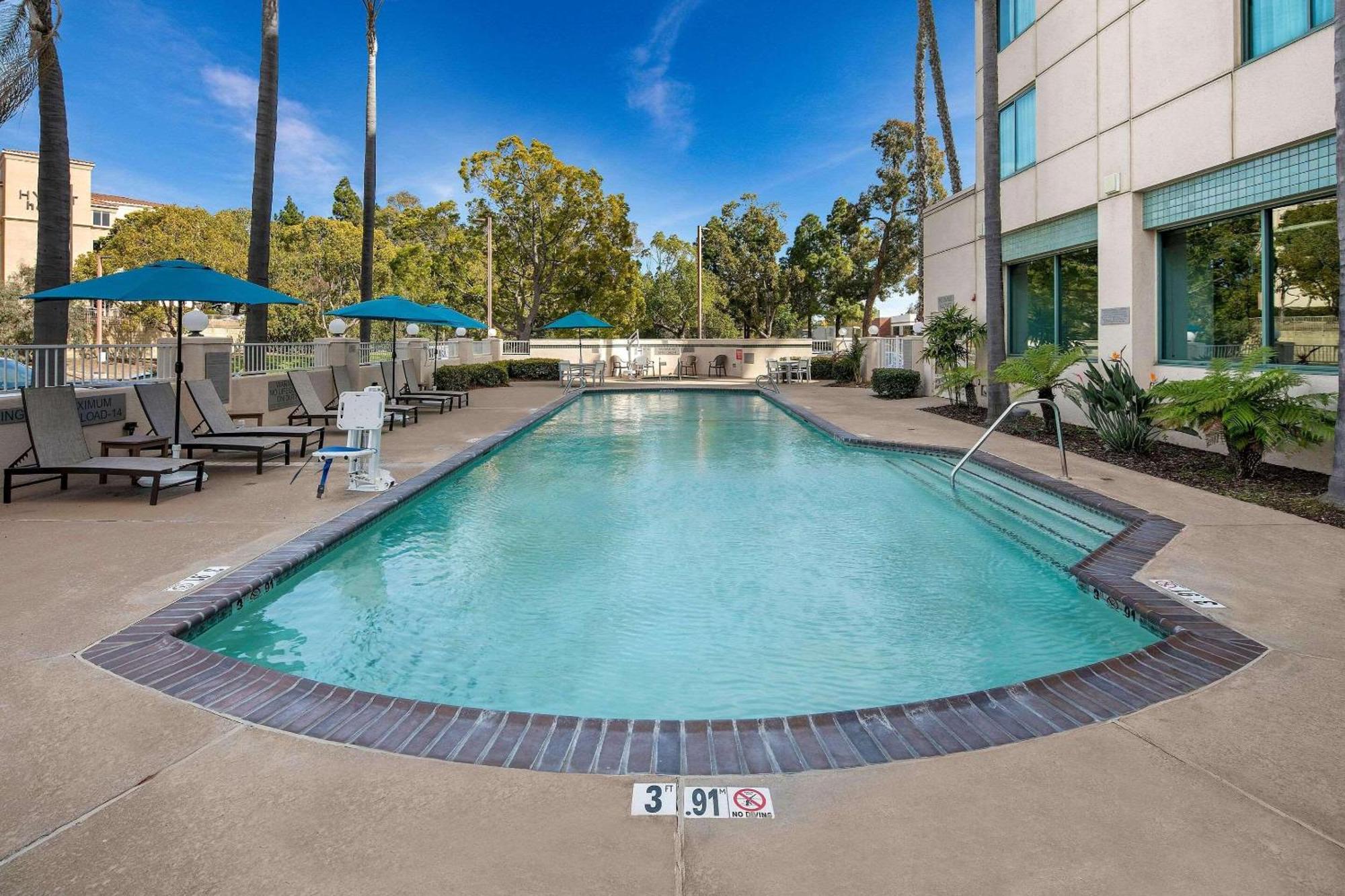 Country Inn & Suites By Radisson, San Diego North, Ca Eksteriør billede